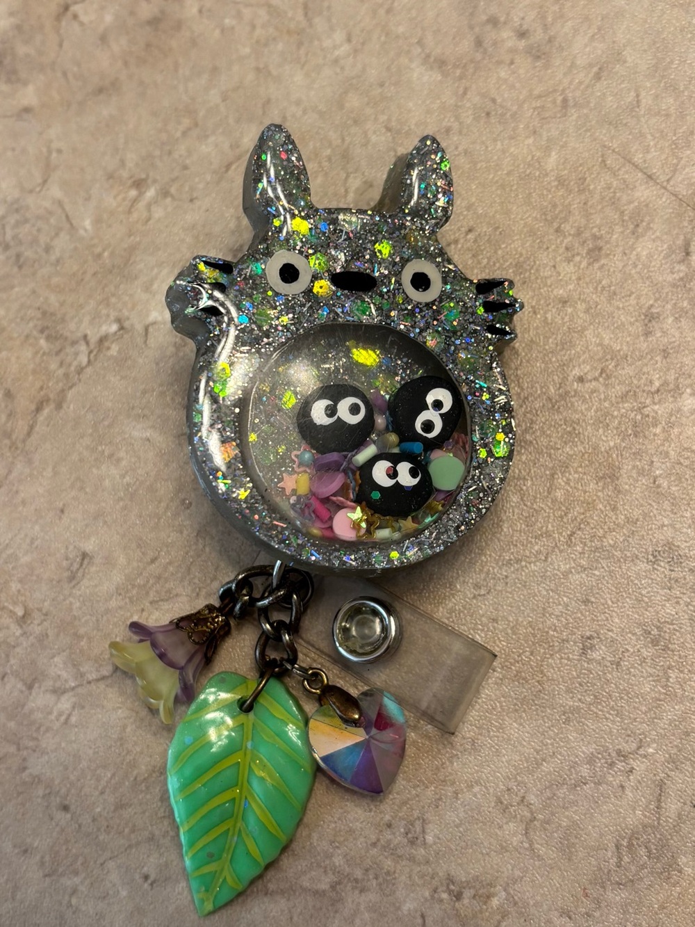 Totoro Glitter Shaker badge reel with Pastel Charms - Picture 2 of 3
